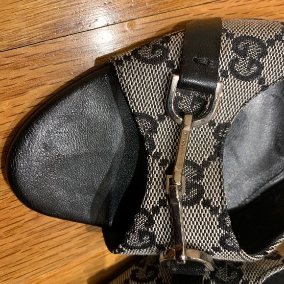 Shoes - Picture 4 of 6